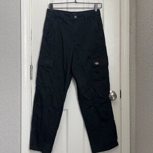 Dickie's Women's Relaxed Fit Cropped Cargo Pants - 27W